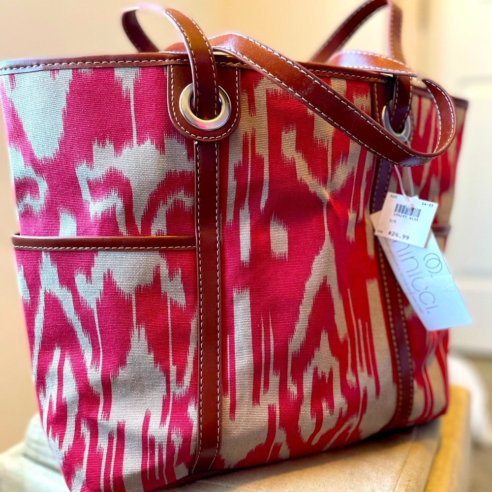 NWT Tote Bag Tie-Dye Aztec Print